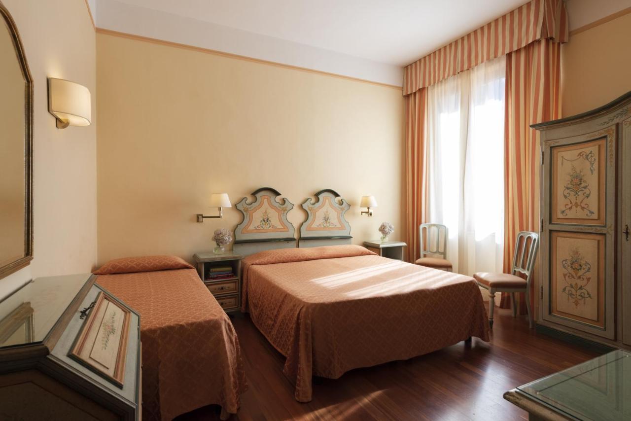 Hotel Parma E Oriente Wellness & Spa มอนเตกาตินี แตร์เม ภายนอก รูปภาพ
